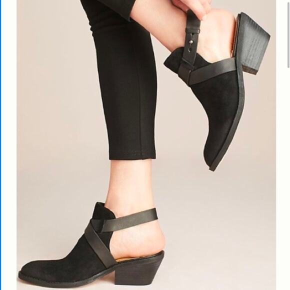 Splendid | Dasha NWOB Black Suede Leather Ankle Strap Booties - Picture 13 of 13